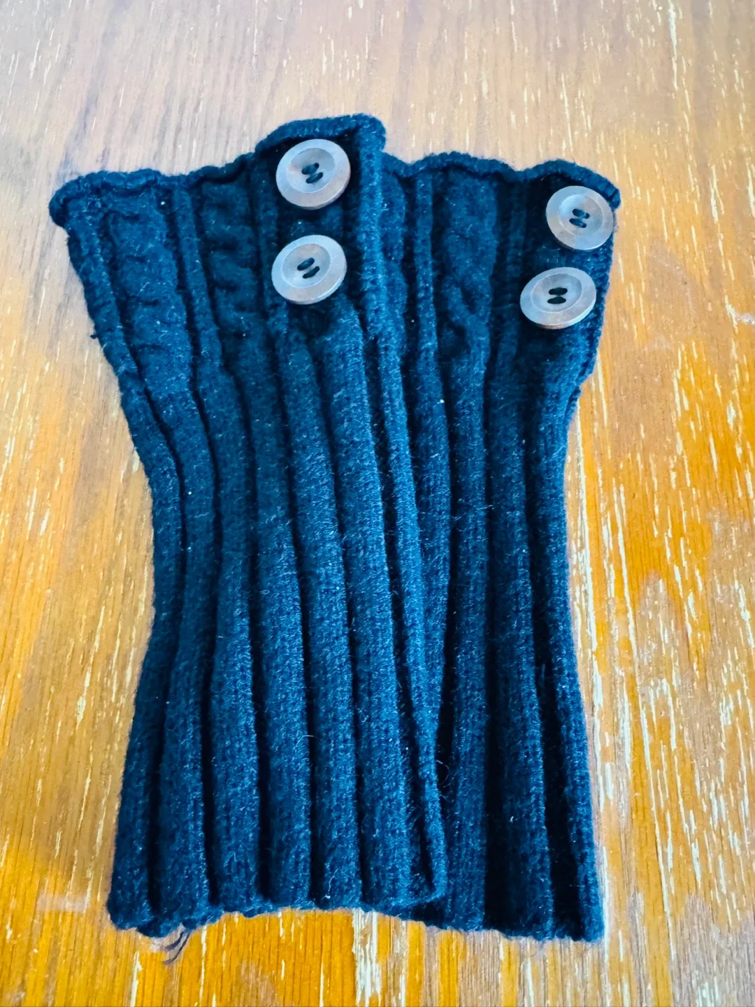 Black Knitt leg warmer for shoe