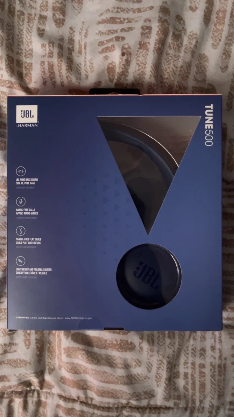 JBL Tune 500 Wired Headphones - Brand New image indicator(3)