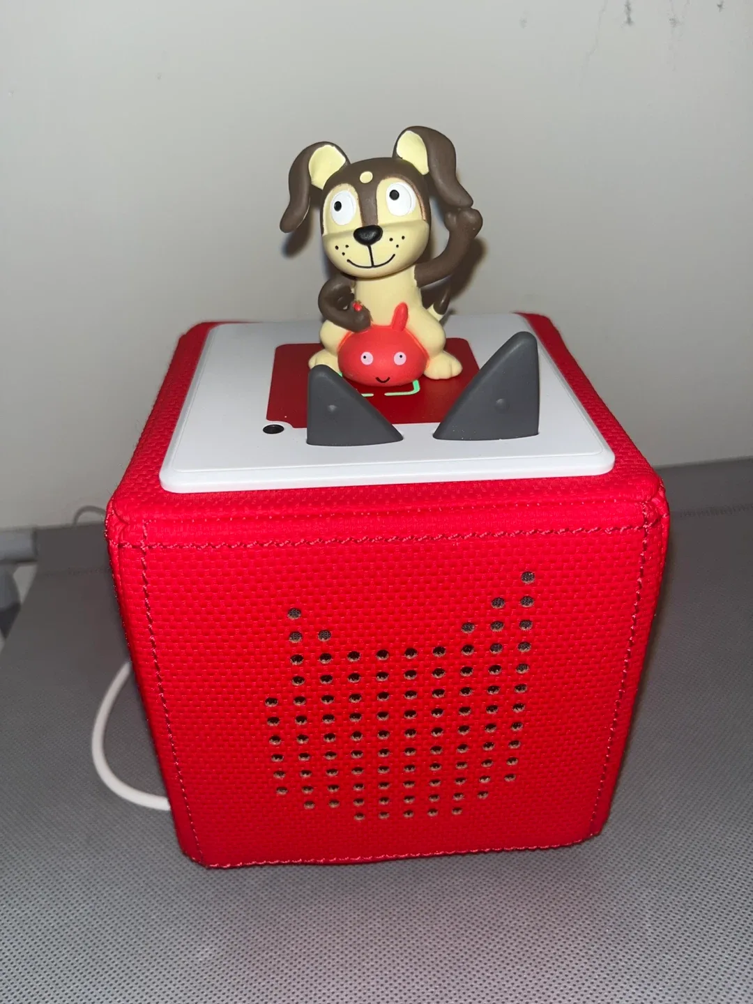Red Toniebox Starter Set with Dog Tonie