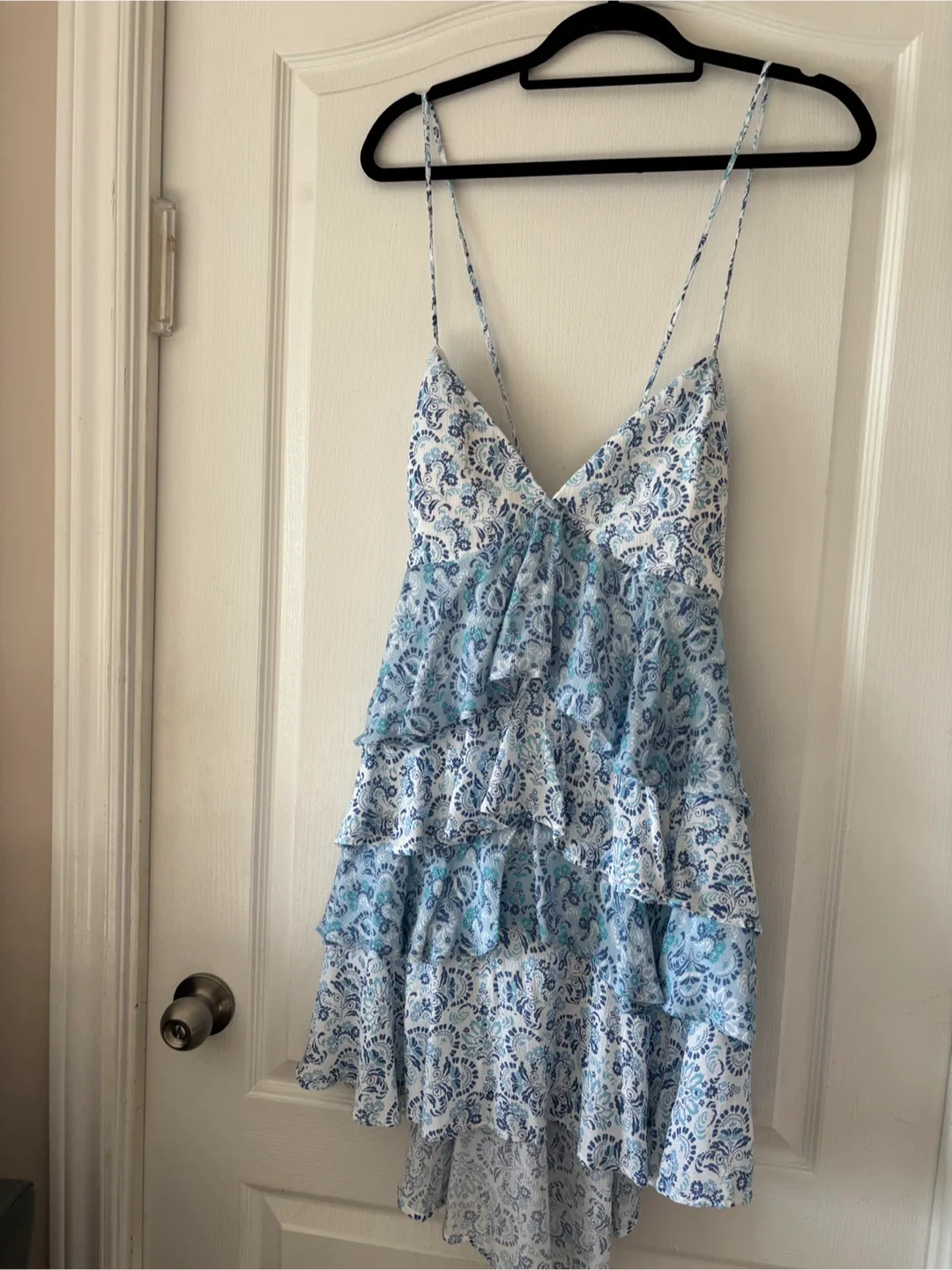 Assorted Women's Dresses & Jeans image indicator(3)