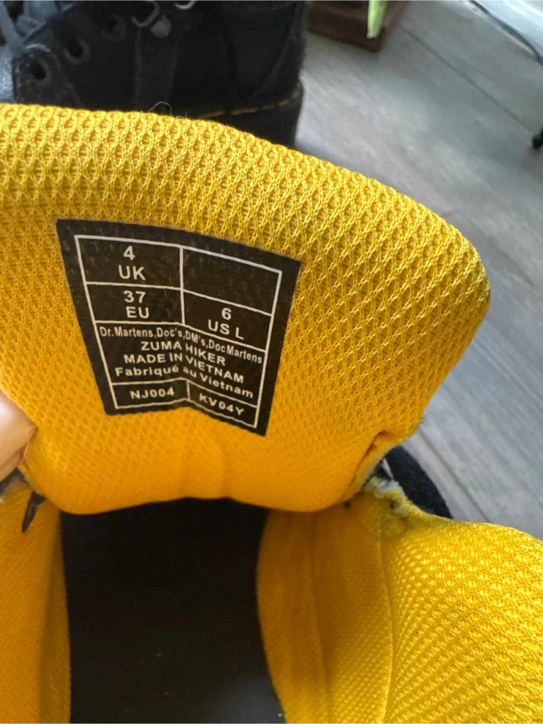 Dr. Martens Zuma Viker Platform Boots - US 6 image indicator(4)