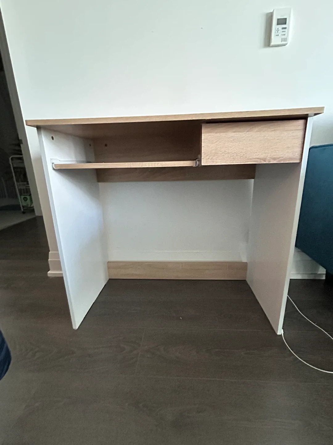 For free! Wooden Desk with Drawer & Office Chair image indicator(3)