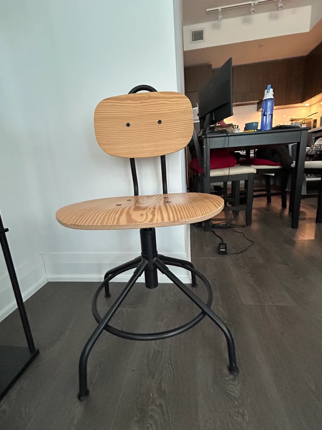 For free! Wooden Desk with Drawer & Office Chair image indicator(5)