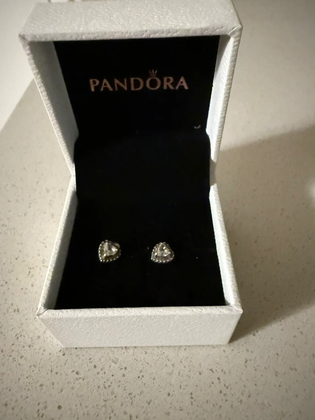 Pandora Heart Stud Earrings image indicator(3)