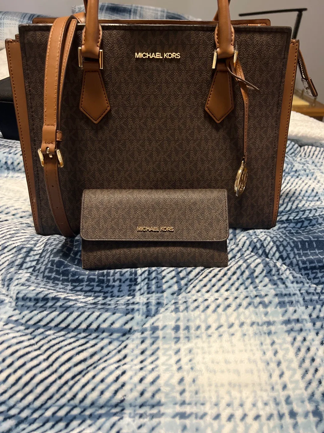 Michael Kors Hope Large Satchel with wallet- Brown