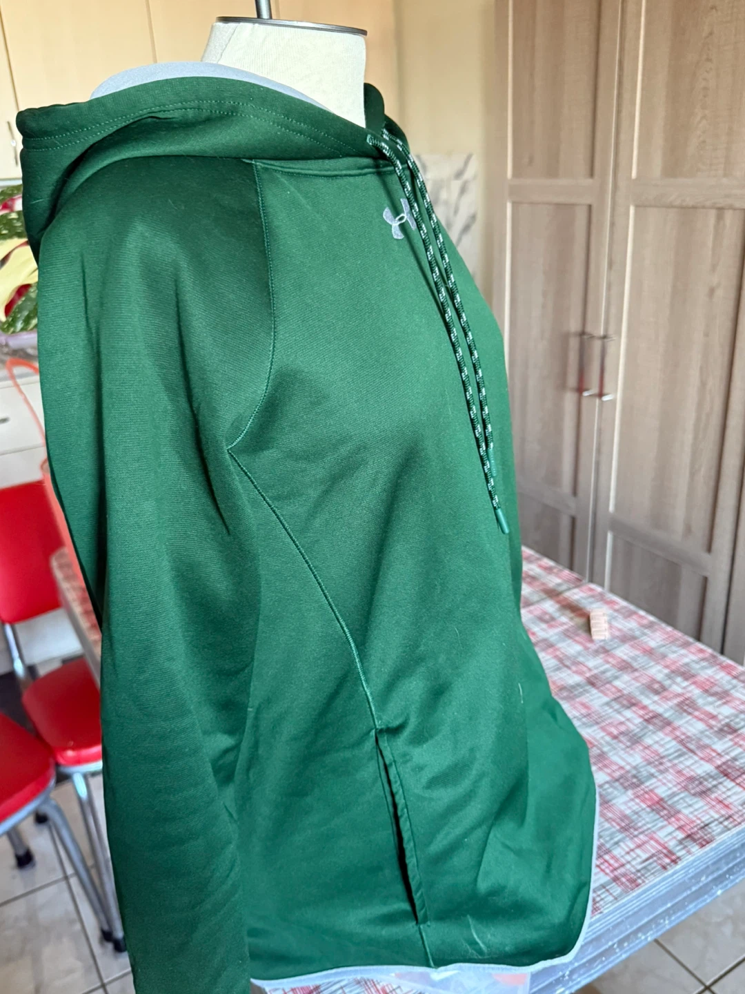 Under Armour Green Hoodie - Size Small - photo 4