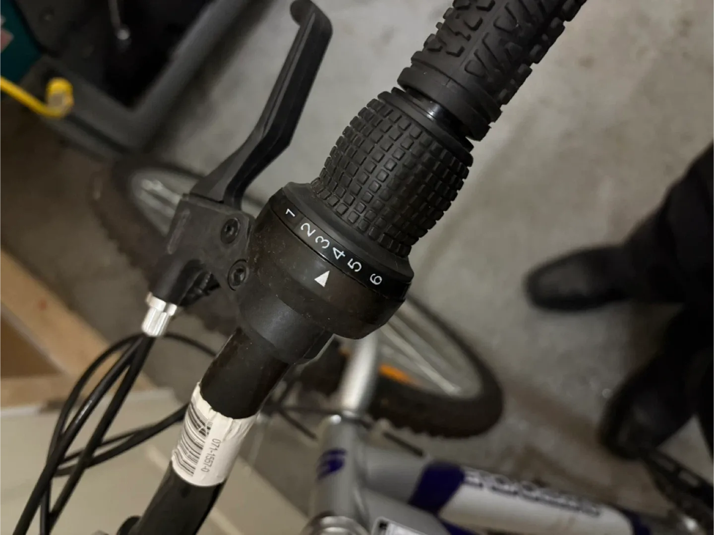 Supercycle 1800 26" Bike image indicator(2)