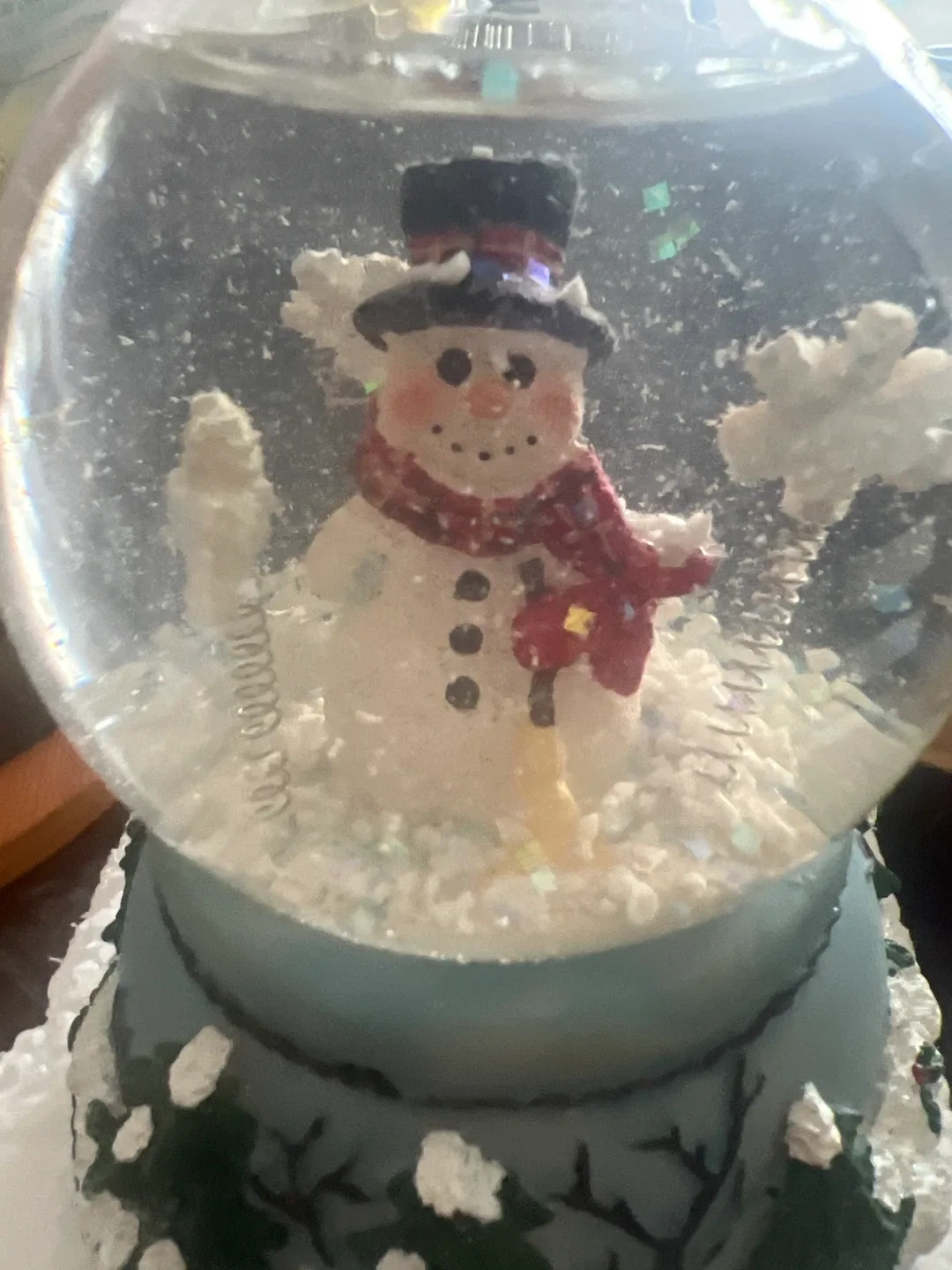 Musical Waterball Snowman - Let It Snow image indicator(4)