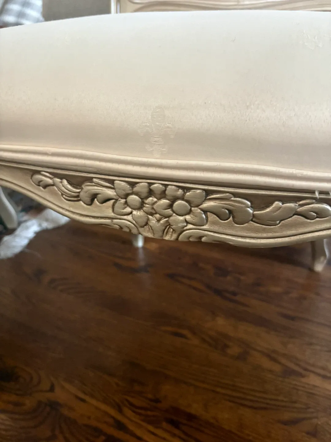 Antique Style White & Gold Accent Chair - Set of 2 image indicator(3)