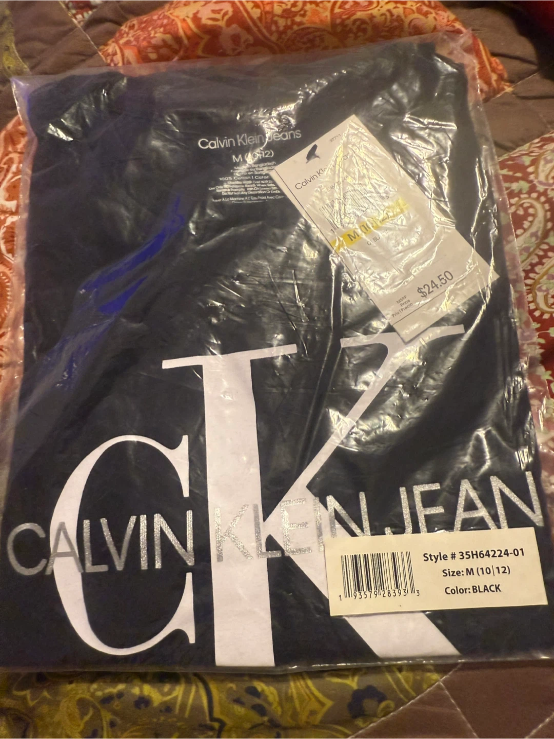 Calvin Klein Jeans Black T-Shirt & White Hoodie/Sweatpants Set - photo 3