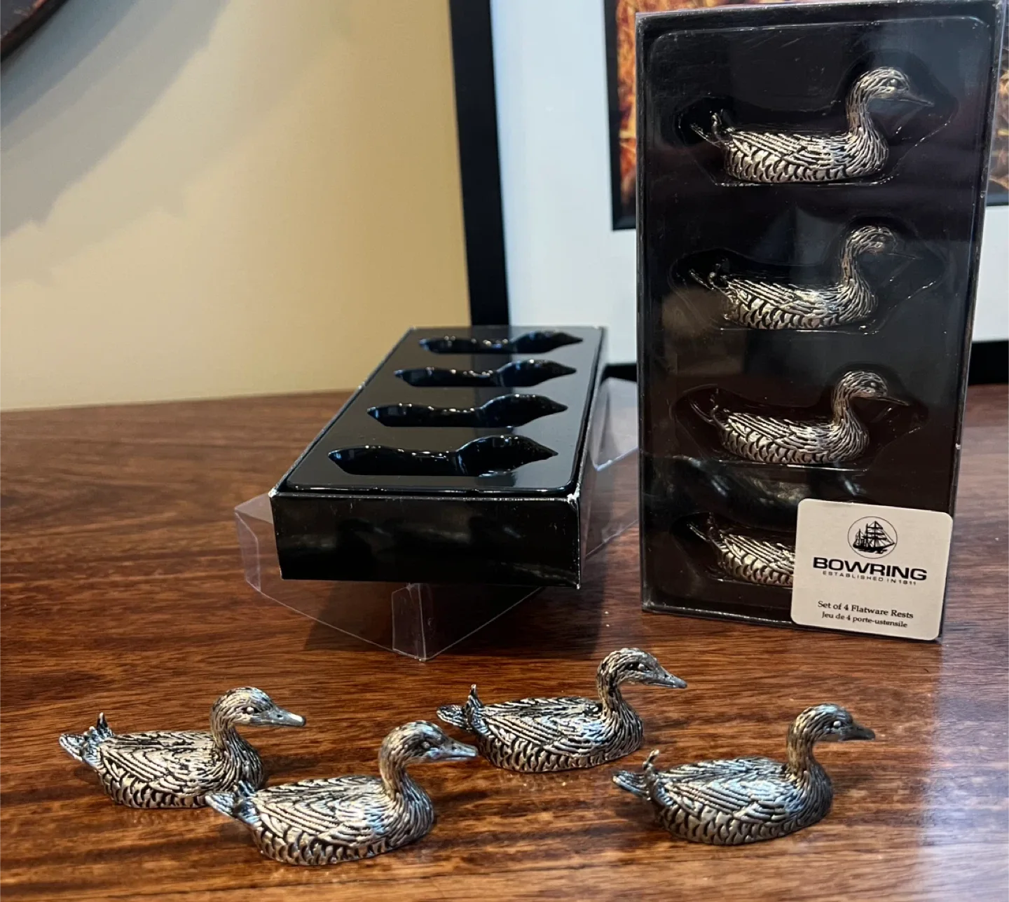 Silver Tone Flaware Rests image indicator(3)