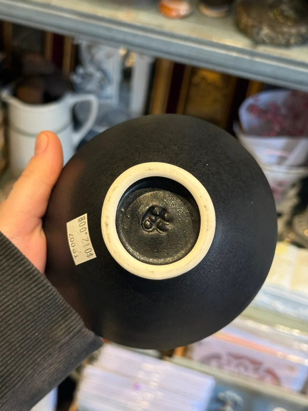 Small Ceramic Bowl - Green & Black image indicator(2)