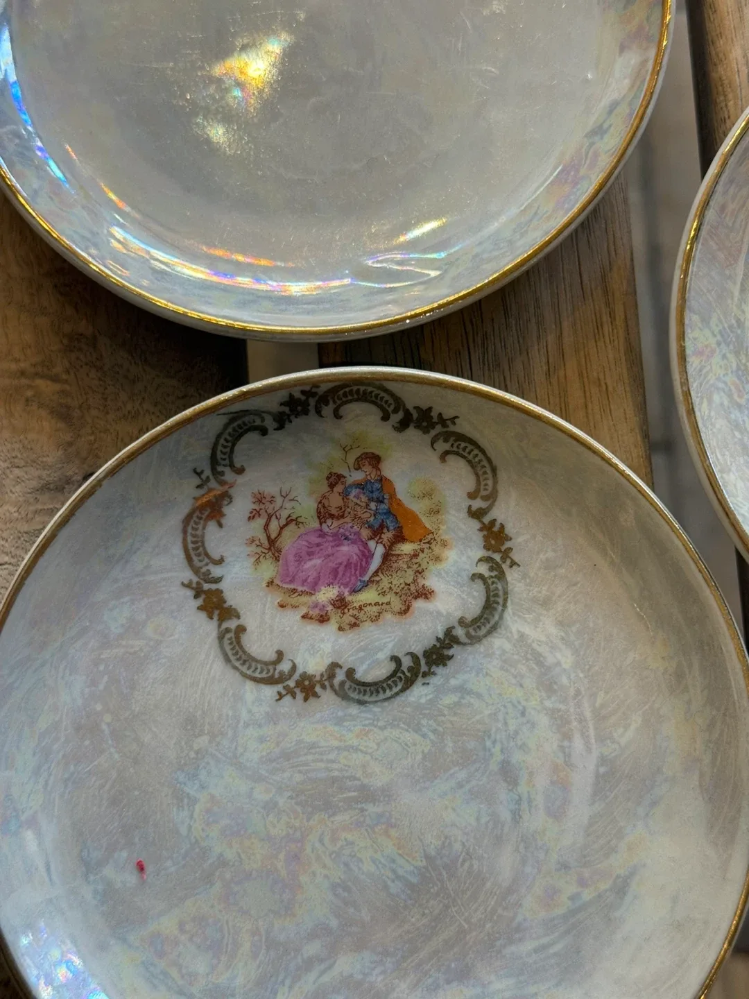 Set of 3 Decorative Plates image indicator(2)