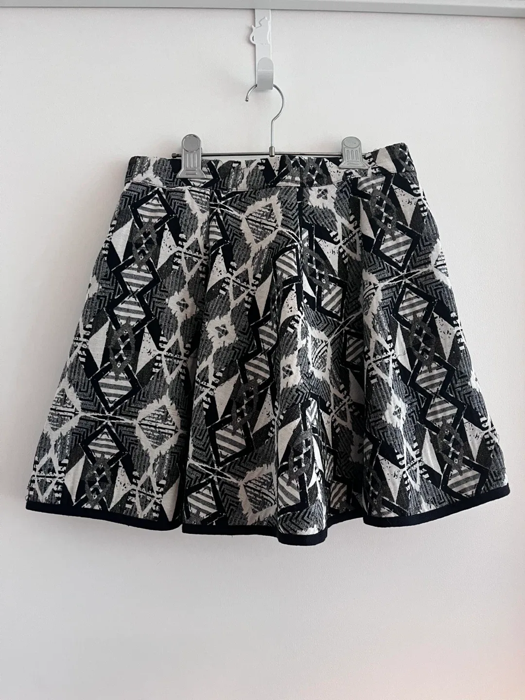 Skater Skirt – Black & Grey Geometric Pattern