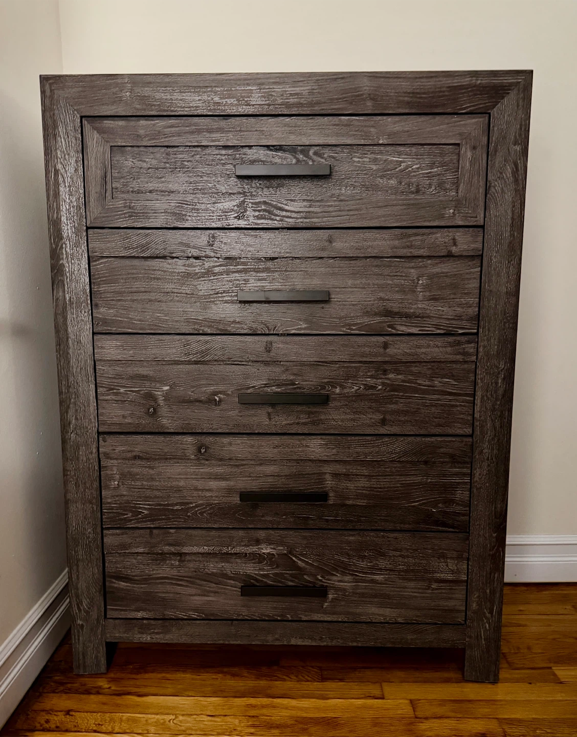 Wooden 5-Drawer Dresser