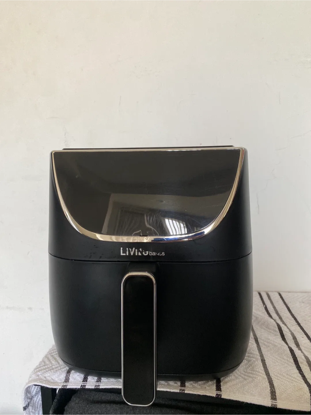 Living Basics 5.7L Digital Air Fryer