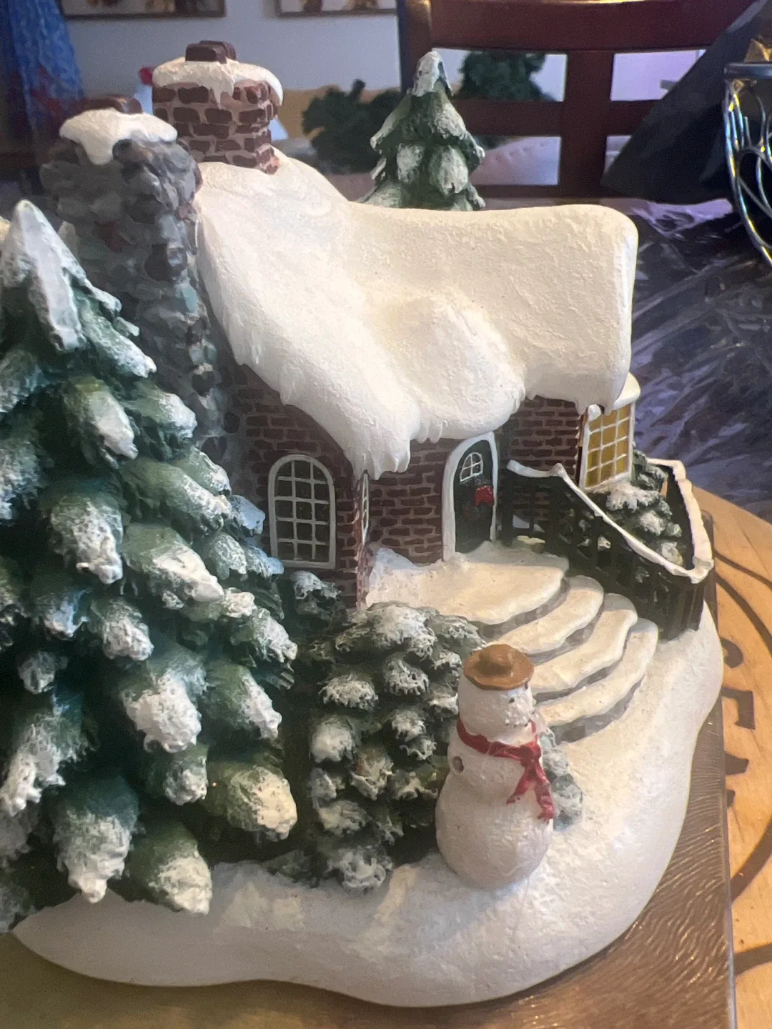 Christmas Village House Figurine image indicator(5)