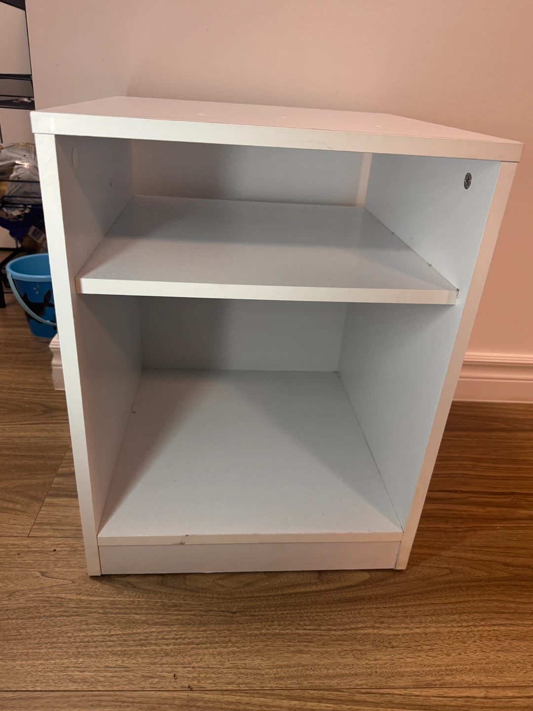 2 White night stands - photo 2