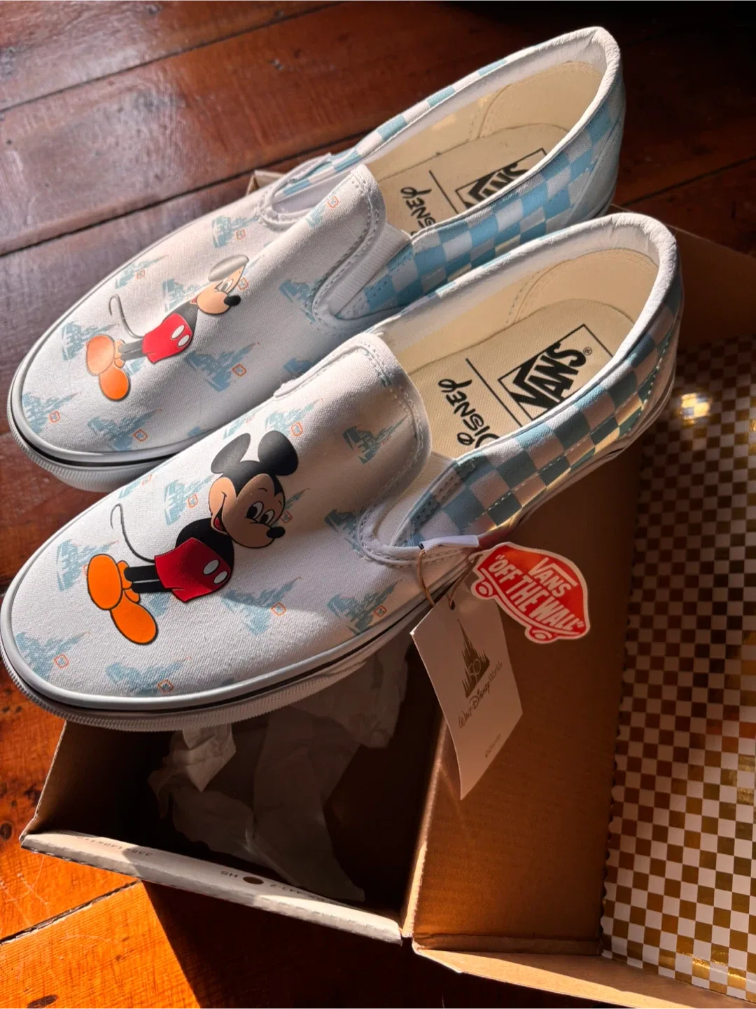 Vans Disney Mickey Mouse Slip-Ons - Size 10 (New) image indicator(4)