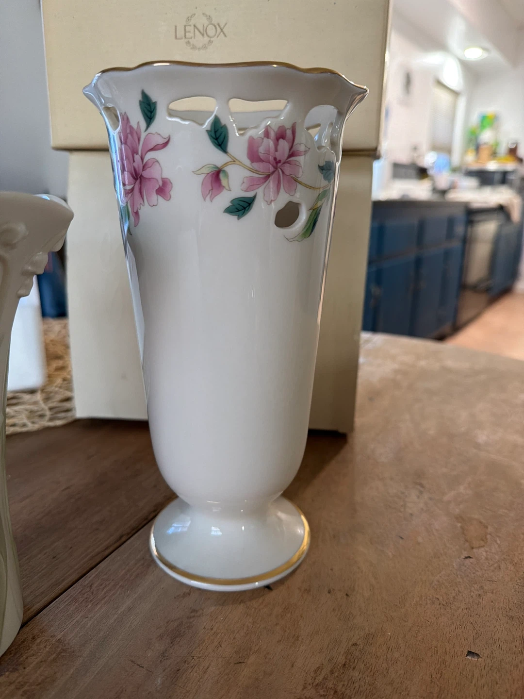 Set of 2 Lenox Vases with Box - photo 2