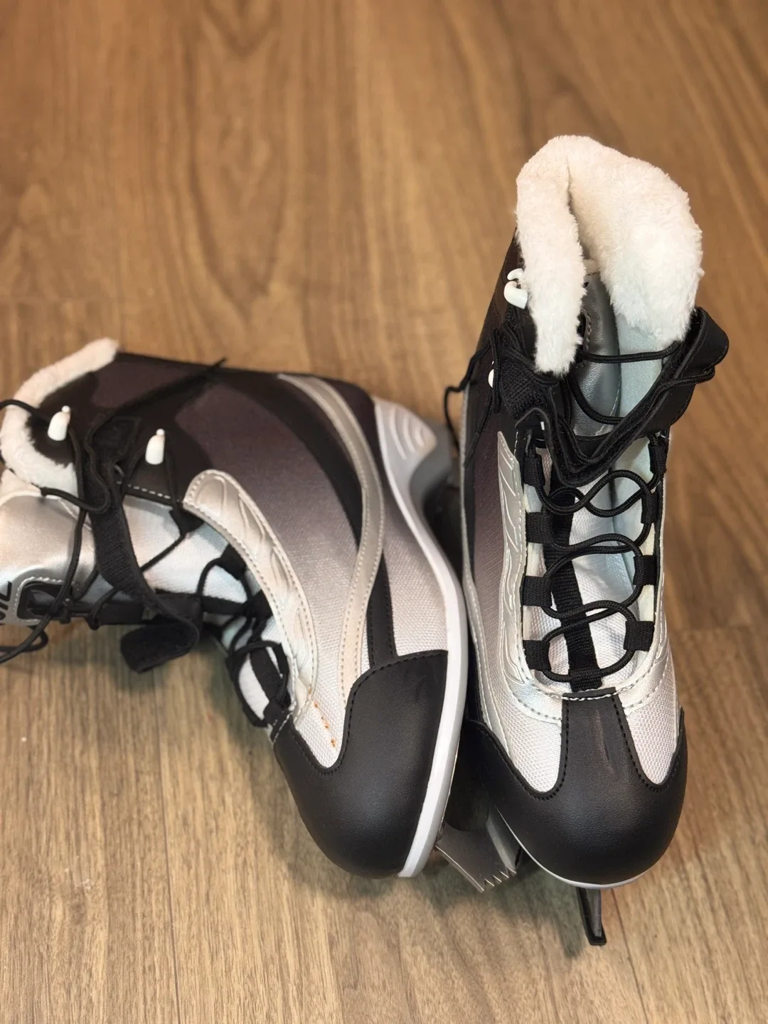 VicioKey Ice Skates - US Size 7