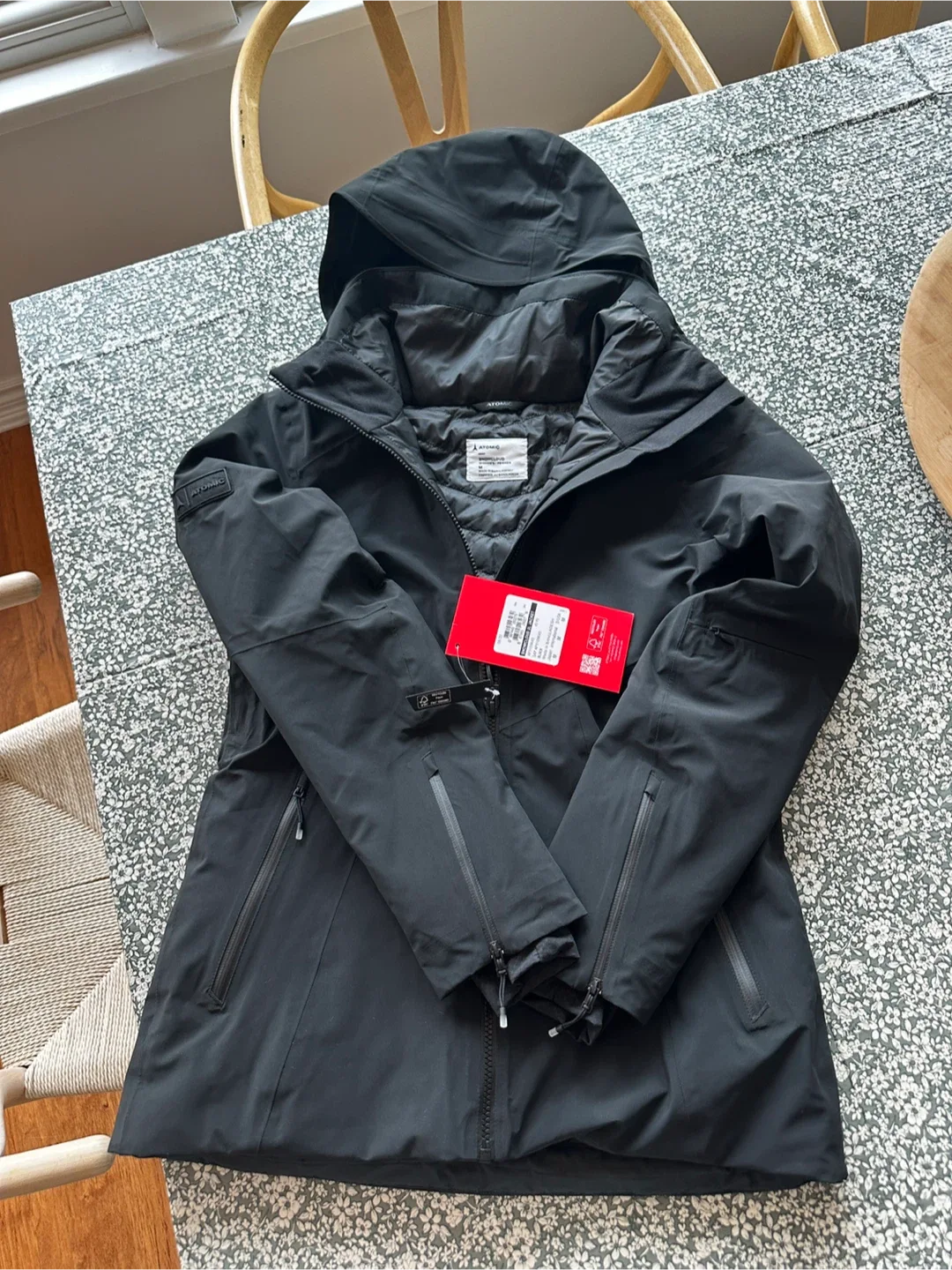 Atomic SnowCloud 2L ski jacket and pants set