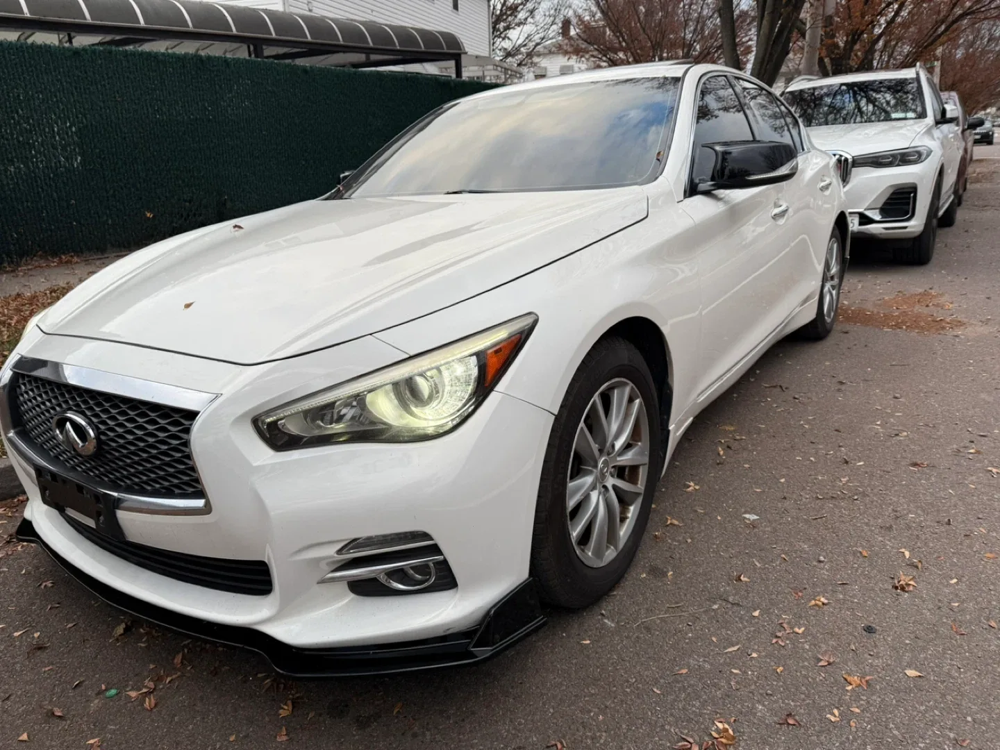 2015 Infiniti Q50 Sedan - White