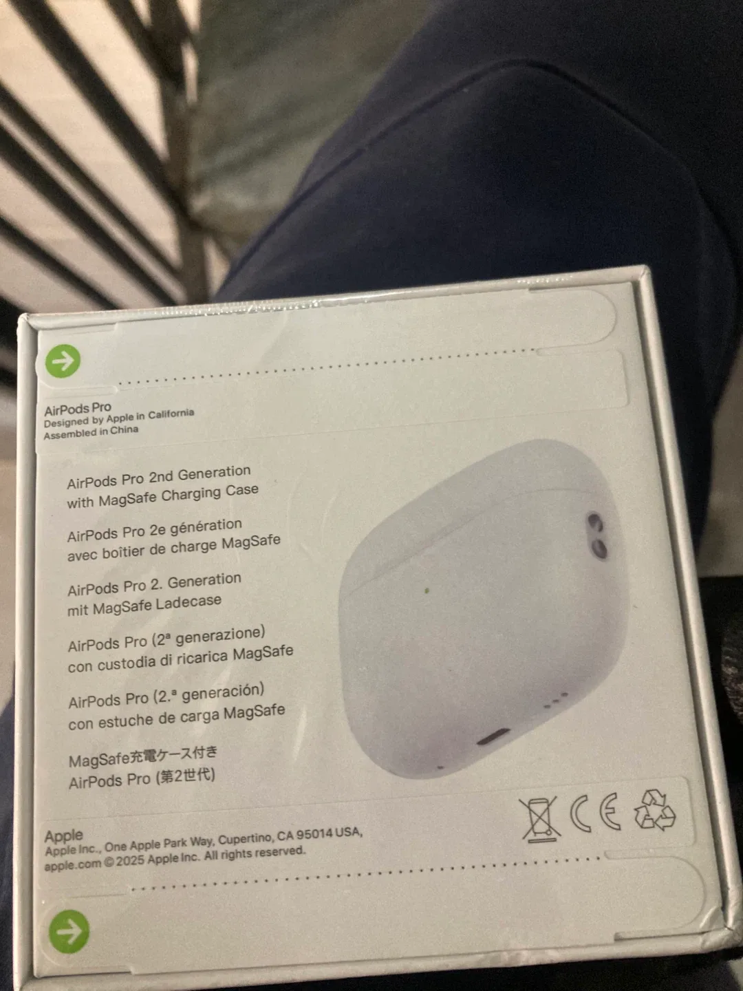 New Apple AirPods Pro 2nd Generation image indicator(2)