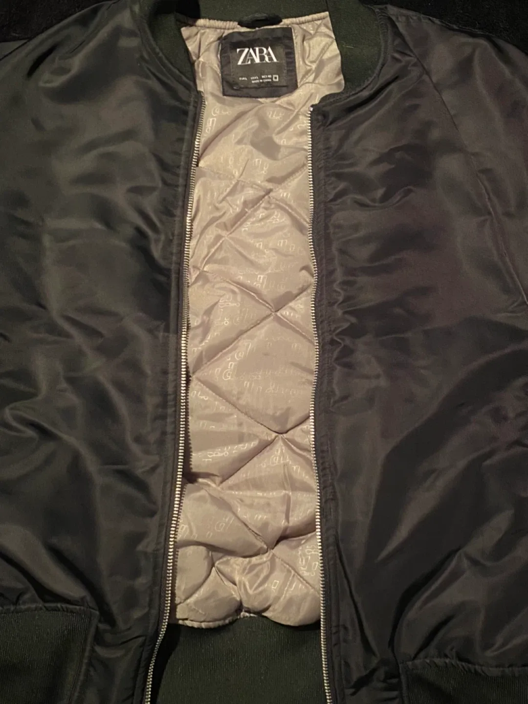 ZARA Men’s Black Padded Bomber Jacket image indicator(3)