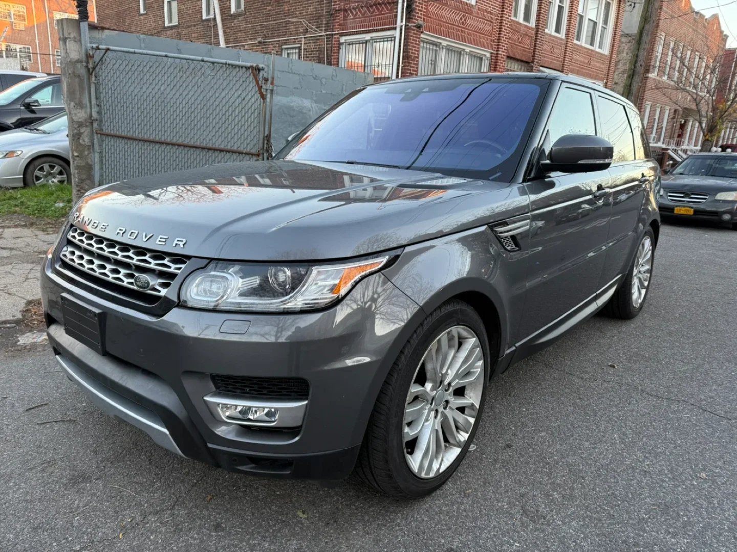 2017 Gray Land Rover Range Rover Sport