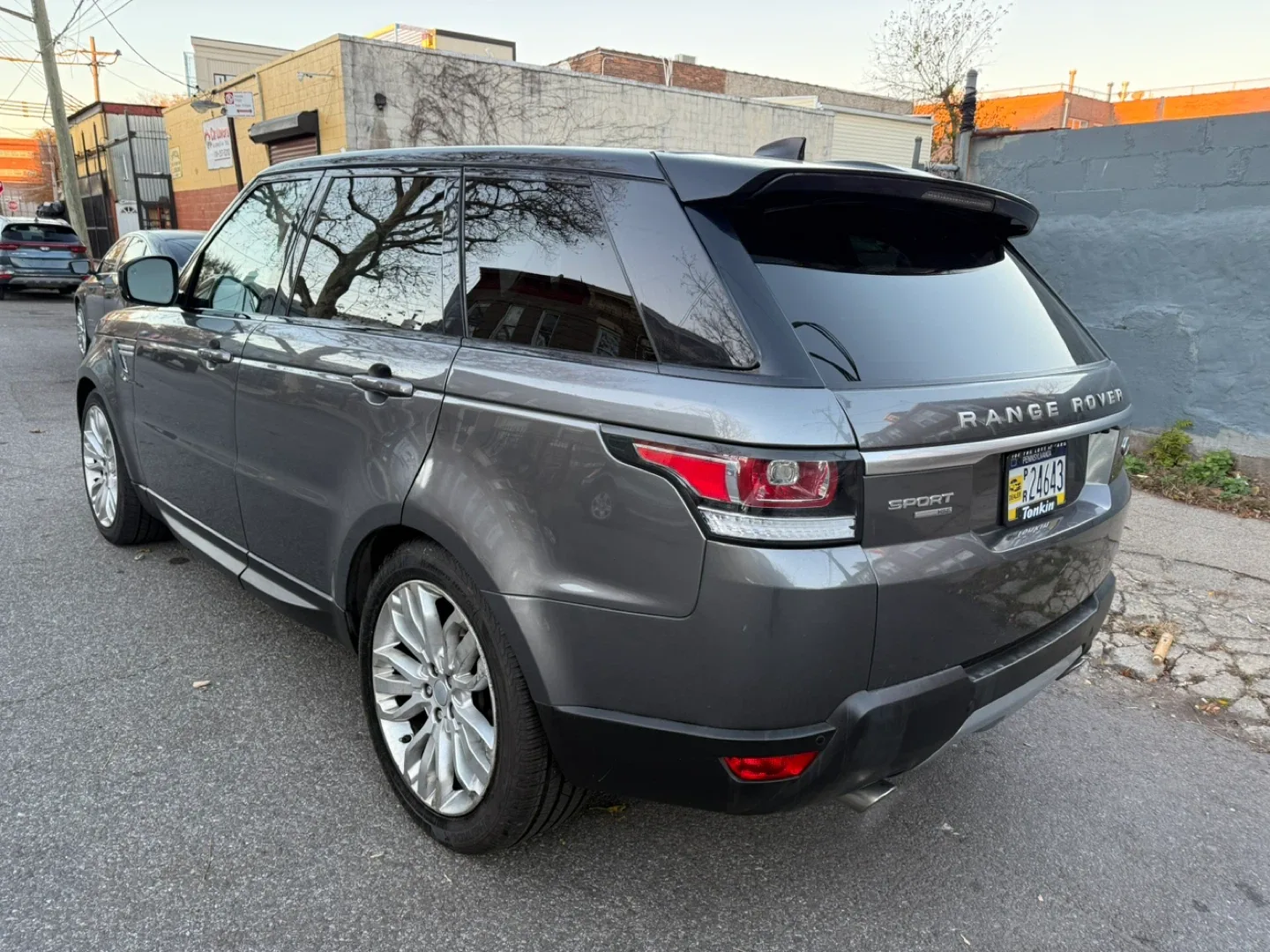 2017 Gray Land Rover Range Rover Sport image indicator(3)