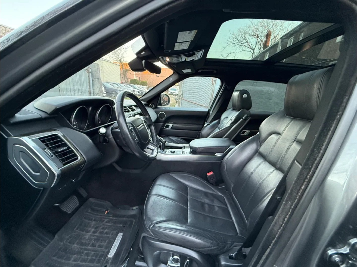 2017 Gray Land Rover Range Rover Sport image indicator(6)