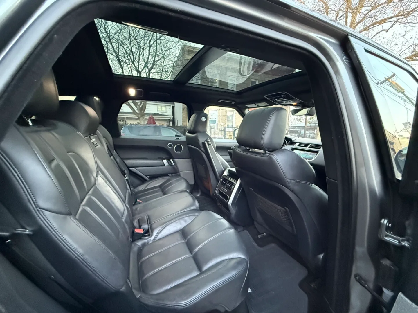 2017 Gray Land Rover Range Rover Sport image indicator(7)