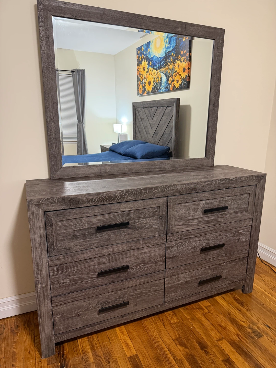Dresser with Mirror - Gray Wood - photo 2