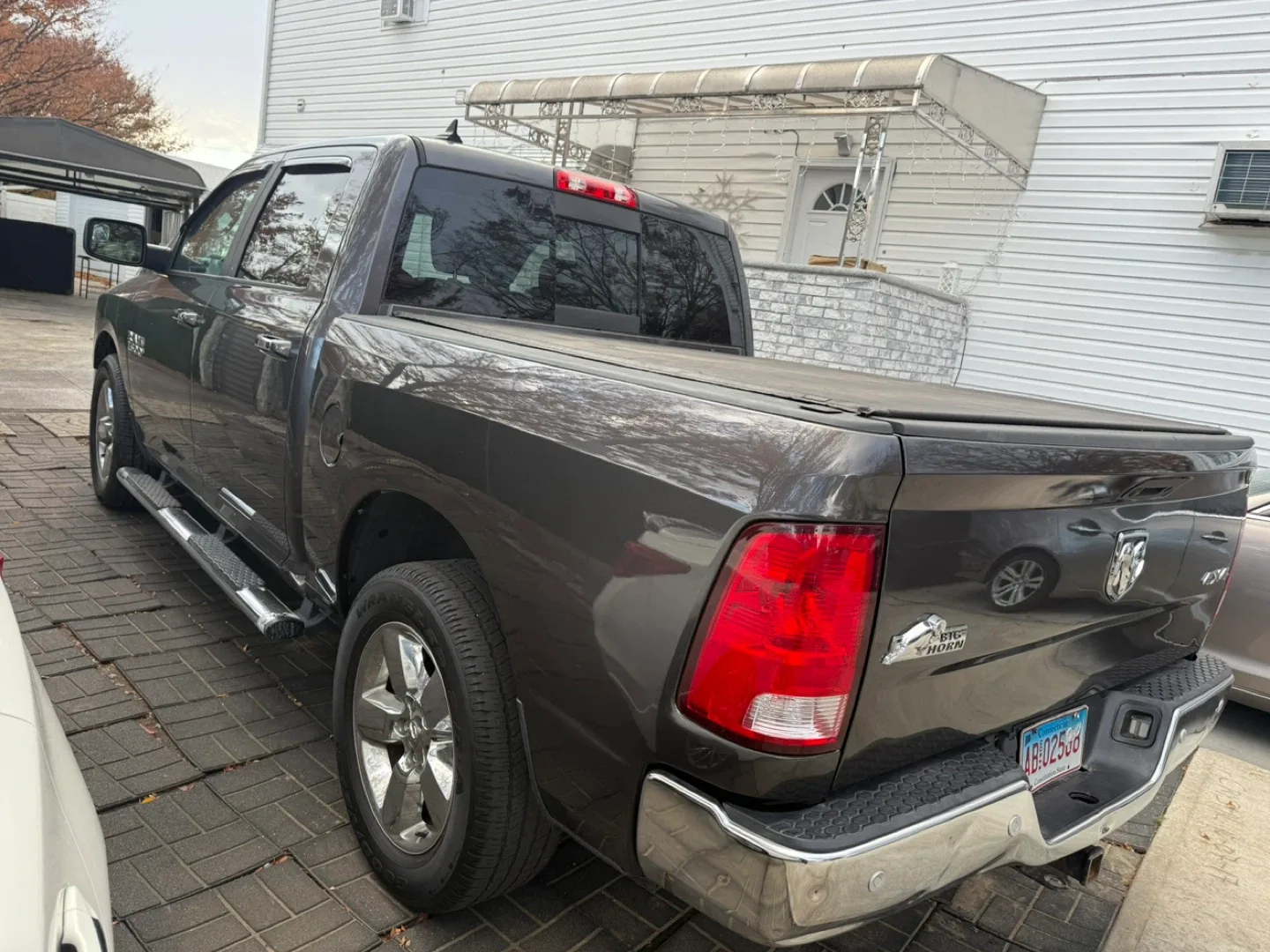 2017 RAM 1500 Truck image indicator(3)