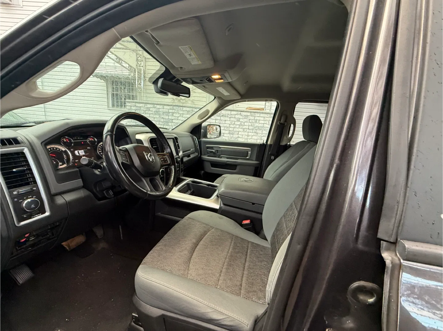 2017 RAM 1500 Truck image indicator(6)