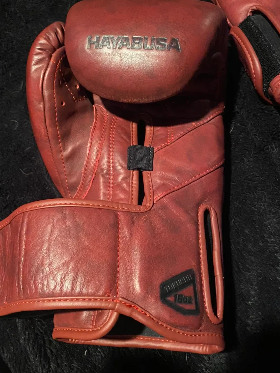 Hayabusa T3 LX Boxing Gloves - 16oz image indicator(4)