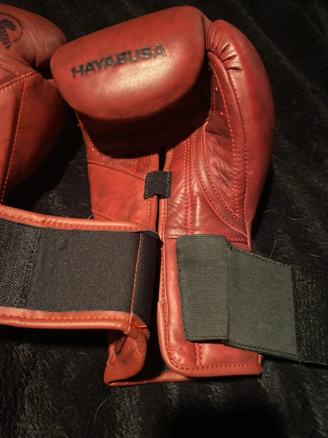 Hayabusa T3 LX Boxing Gloves - 16oz image indicator(8)