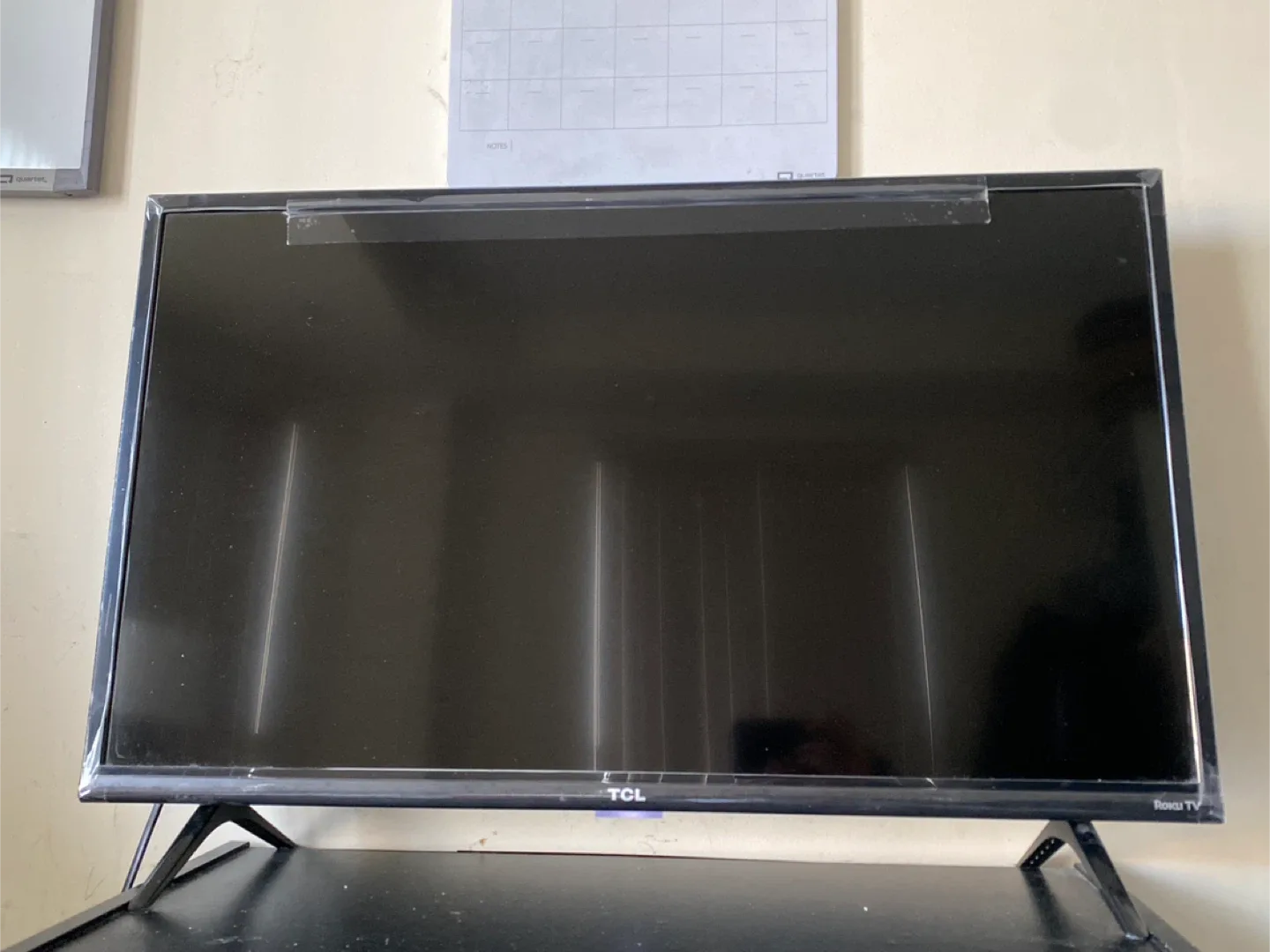 “32 TCL Roku Smart TV, 1080p, 3 HDMI, excellent and ready to use