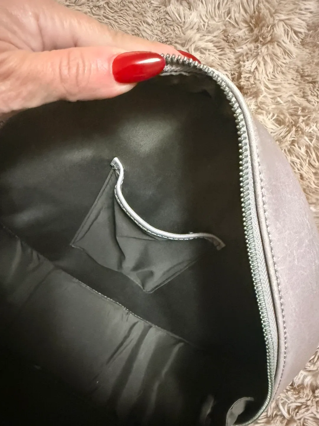 Matt & Nat Circle Back Bag image indicator(6)