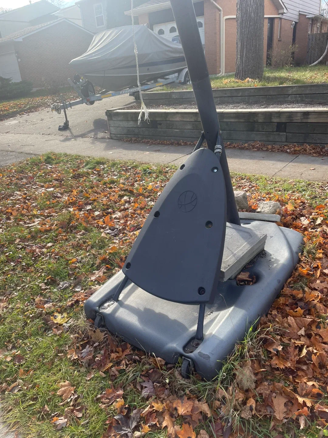 Spalding Portable Basketball Hoop image indicator(3)