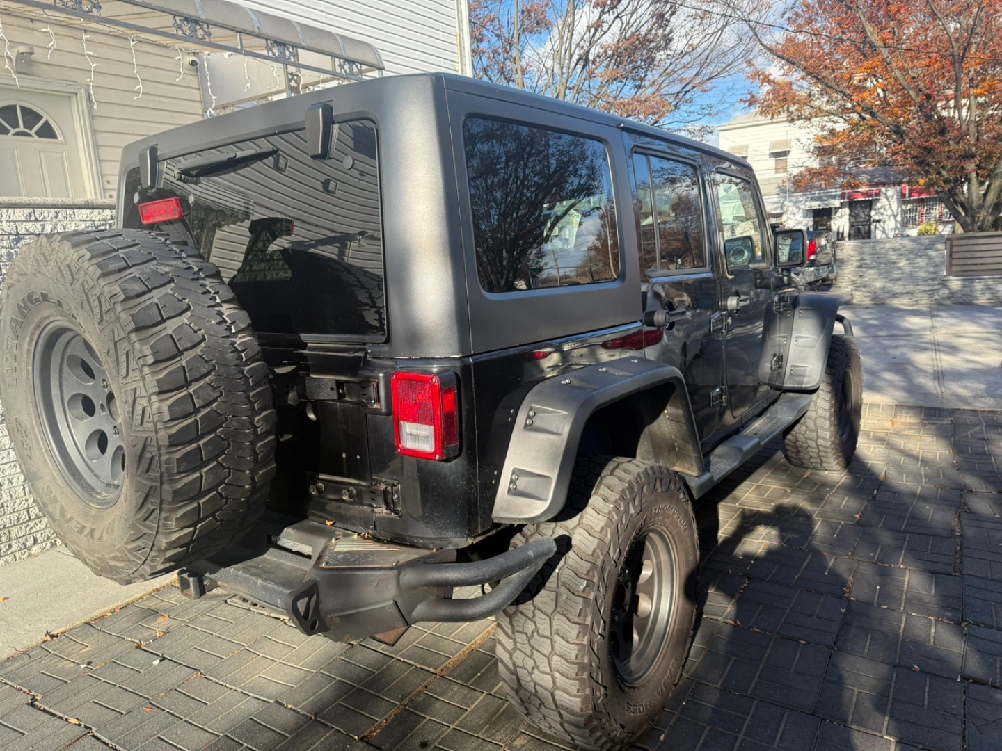 2013 Jeep Wrangler Black SUV - photo 4