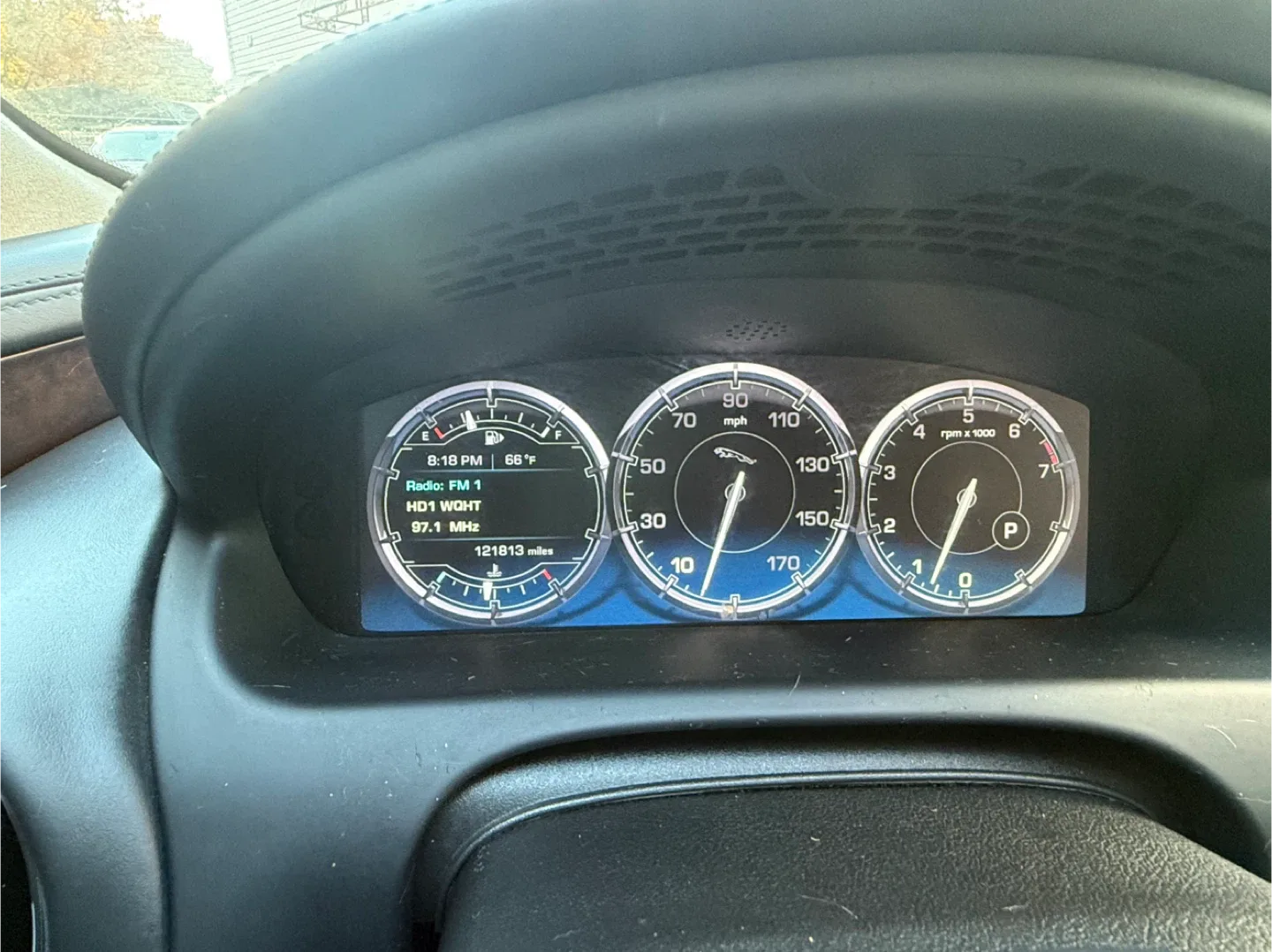 2011 Jaguar XJ-L Sedan - Luxury Car! image indicator(8)