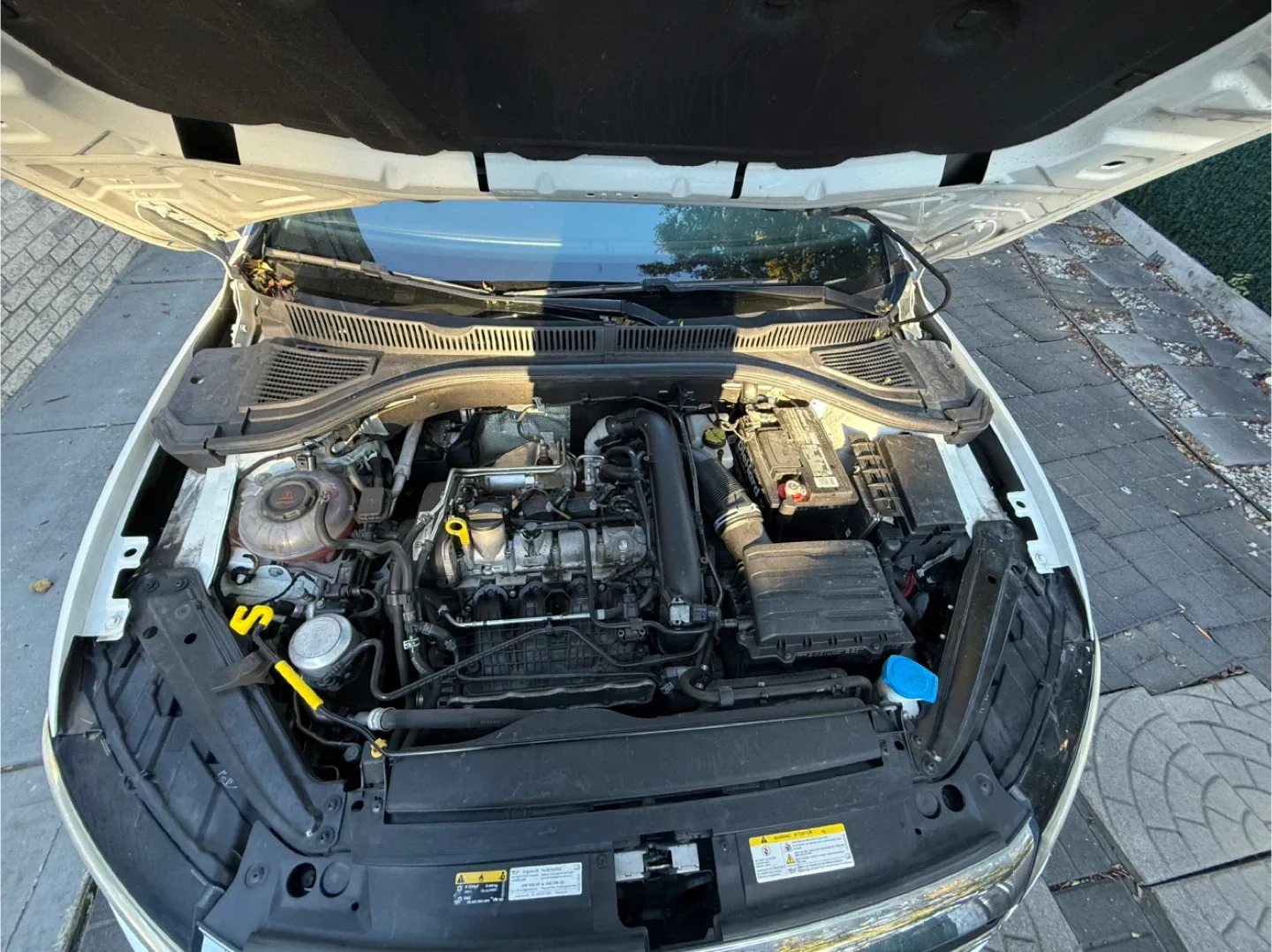 2021 White Volkswagen Jetta Sedan SEL image indicator(9)