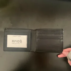 Bentley RFID Blocking Card Sleeves (4 Pack) | Karrot Bentley RFID Blocking Card Sleeves (4 Pack) | Karrot