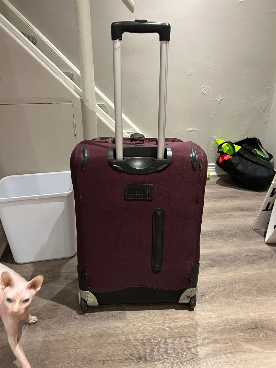 Roots Large Suitcase (Luggage)