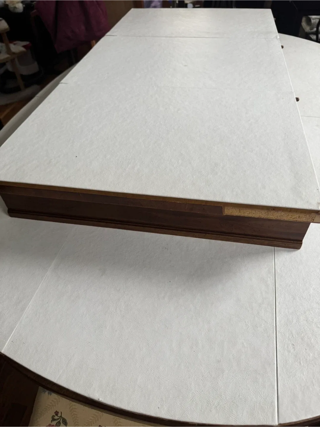 Oval Wooden Extendable Dining Table image indicator(9)