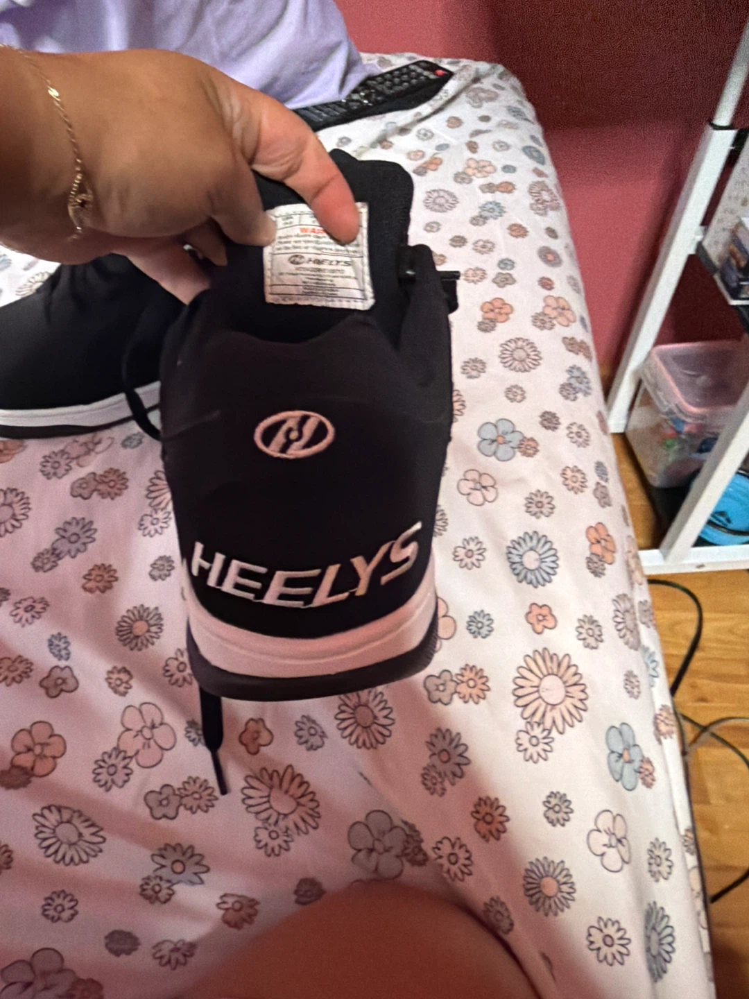 Heelys Roller Shoes - Size 6 - photo 3