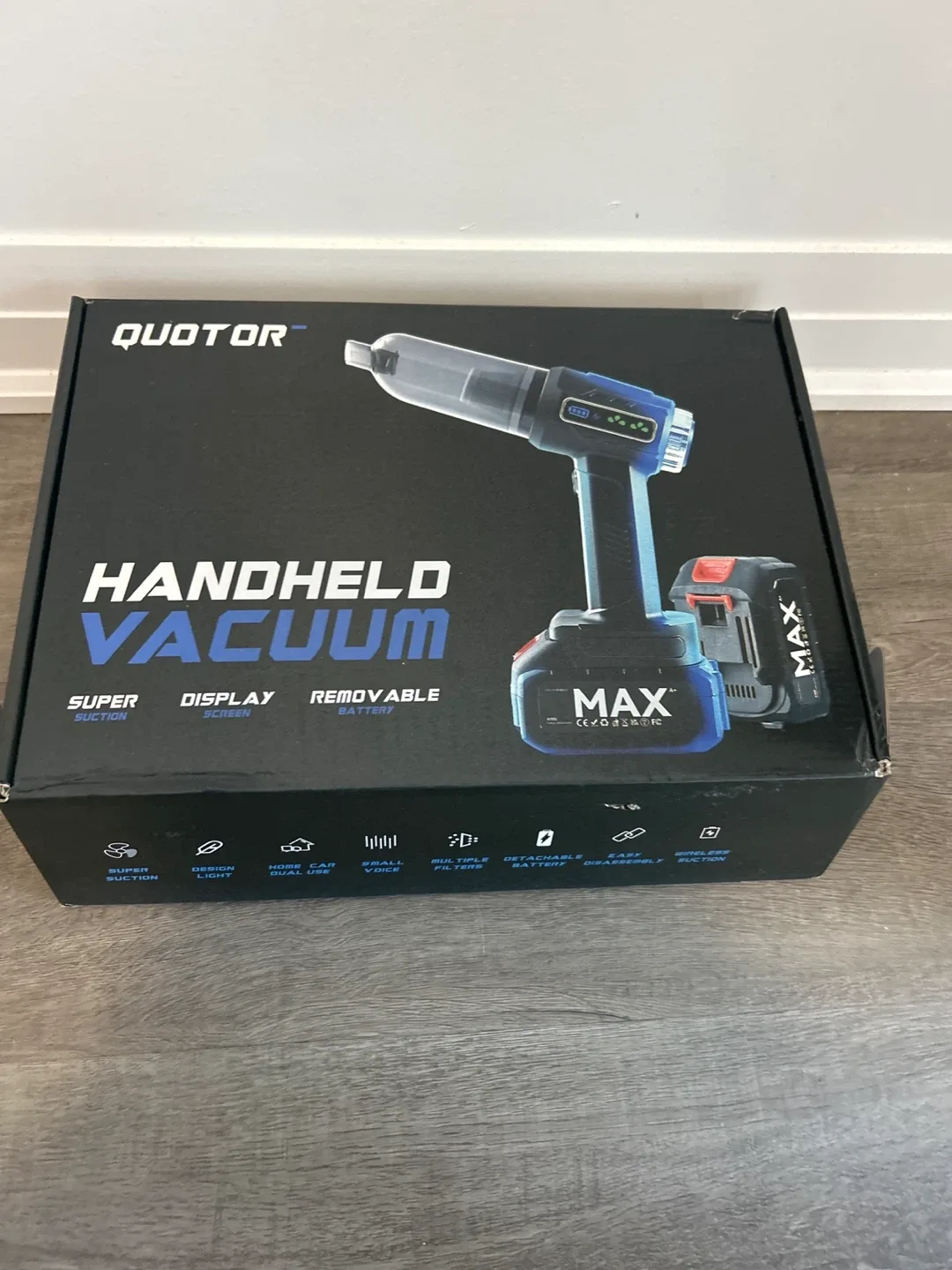 QUOTOR Handheld Vacuum - Like New!