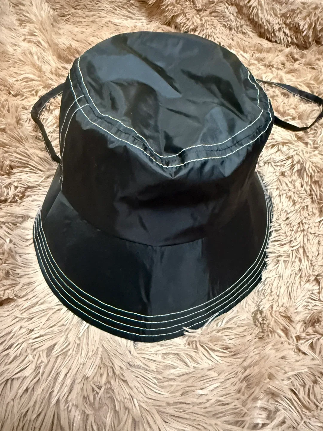 Totes Black Rain Bucket Hat image indicator(2)